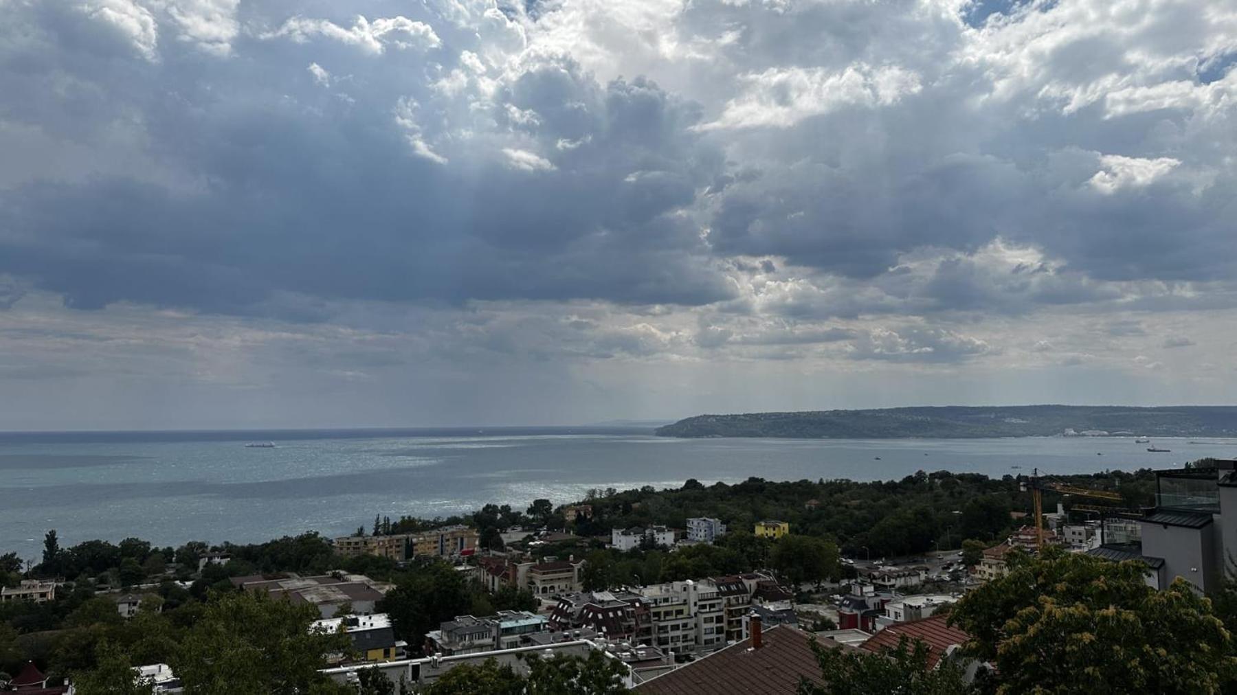 Quartz Hotels Varna Briz Exterior photo